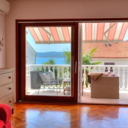 Anmarie Apartment *